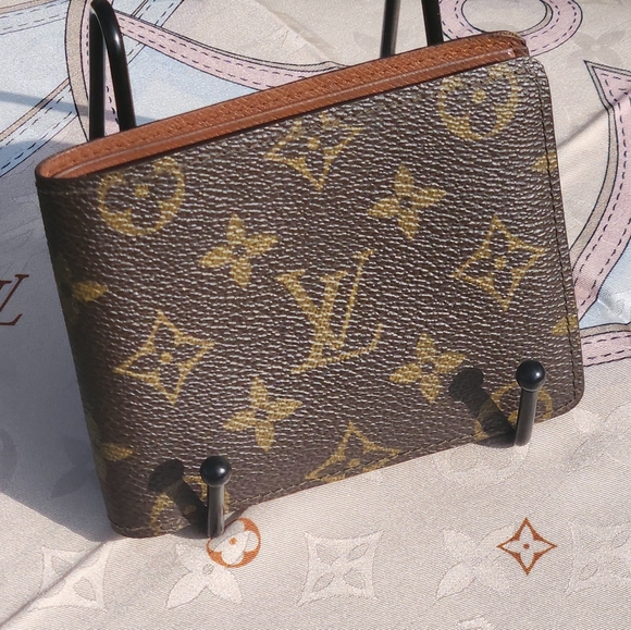 Louis Vuitton Other - WOW! Check This Wallet Out! Louis Vuitton CC Wallet